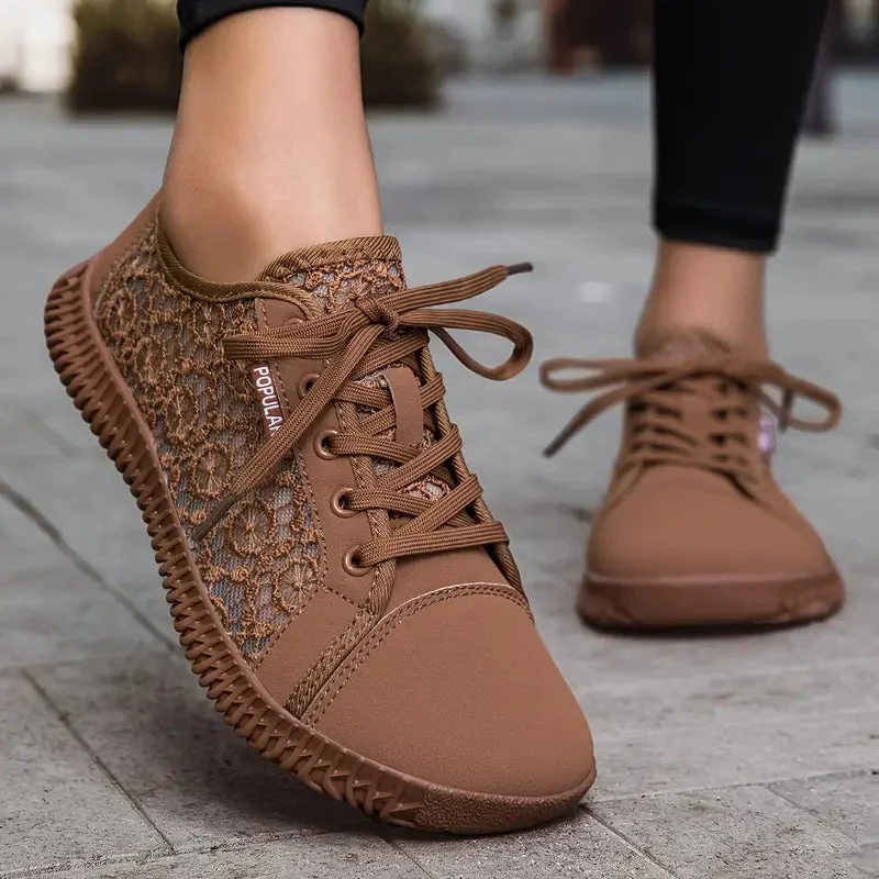 Breeze Lace Wide Toe Box Shoes