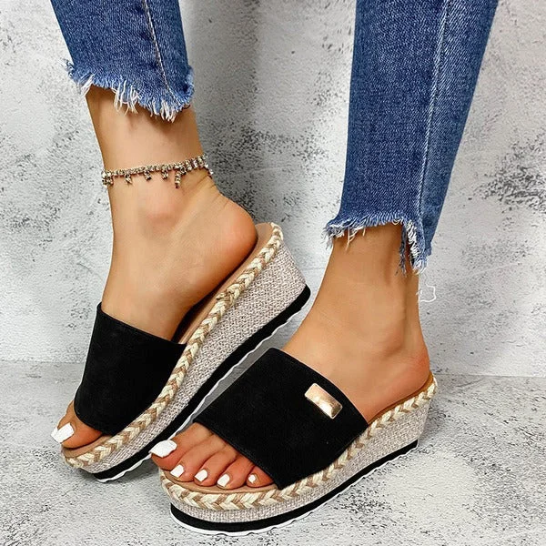 Soleil Luxe Wedges